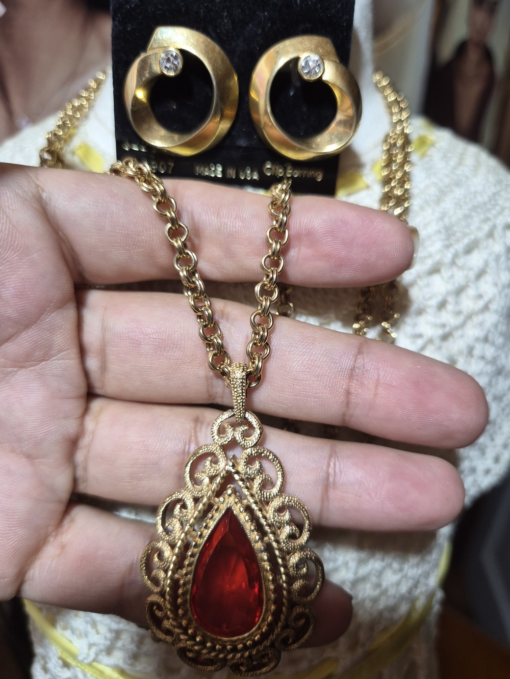 Gold-Plated Women's Necklace with Red Teardrop Pendant